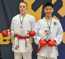 Tage Alskog med guld i U14 +55 kg, kumite